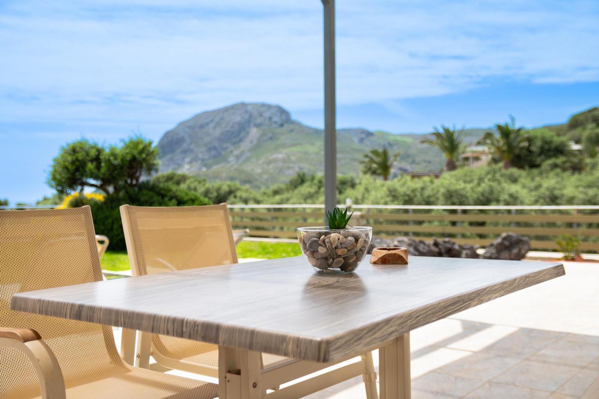 Villa Souda Bay Loggia Sellía Esterno foto